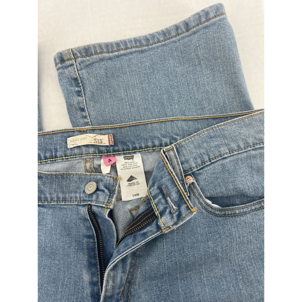 Vintage Levi's 515 Jeans Women's Size 14 Bootcut Blue Denim 2006 Y2K